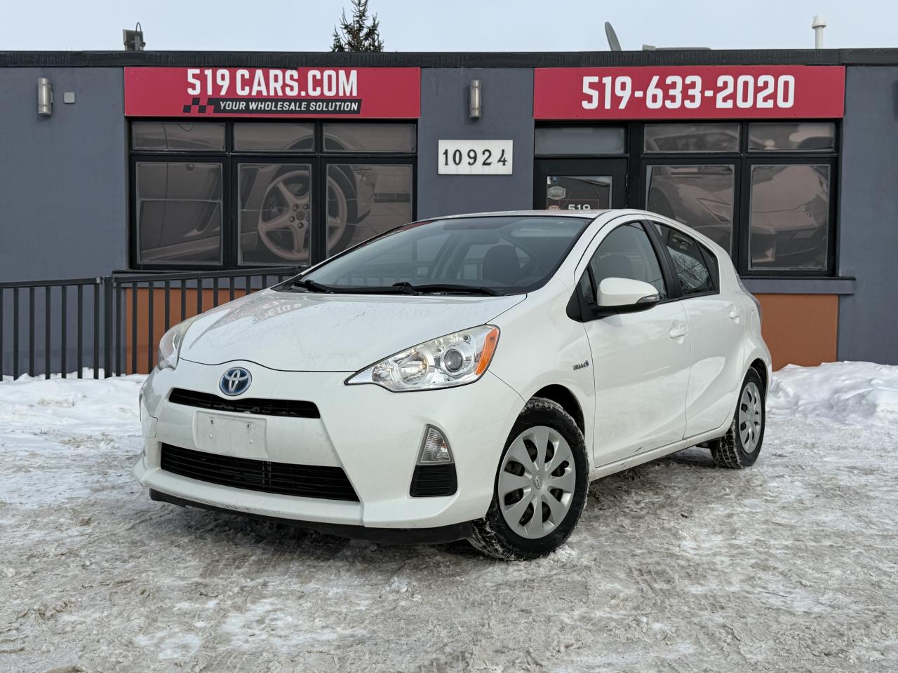 2014 Toyota Prius c  - Photo #1