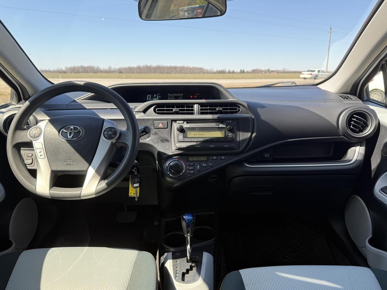 2014 Toyota Prius c LOW KM | BLUETOOTH | NO ACCIDENTS Photo