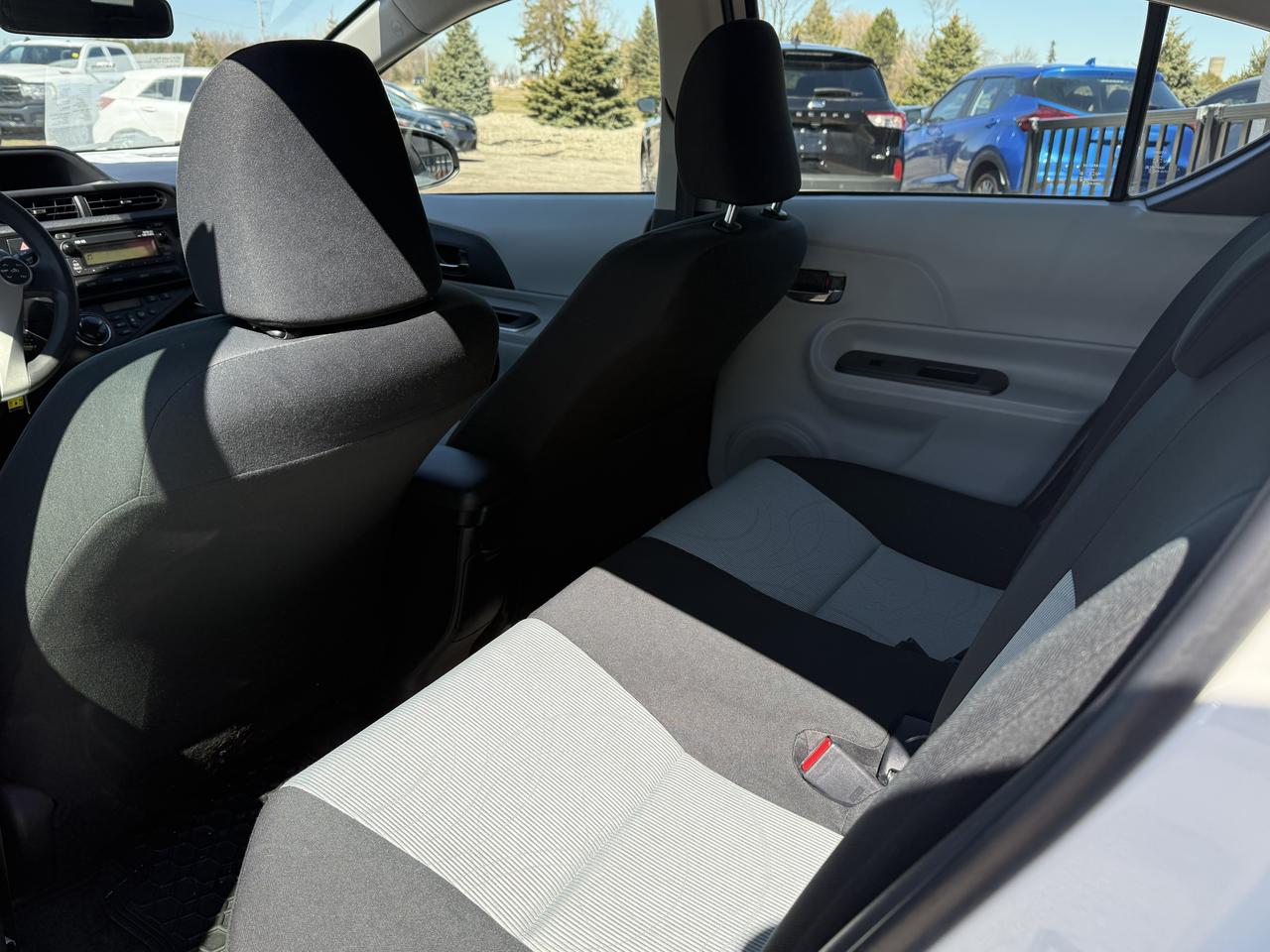 2014 Toyota Prius c LOW KM | BLUETOOTH | NO ACCIDENTS Photo