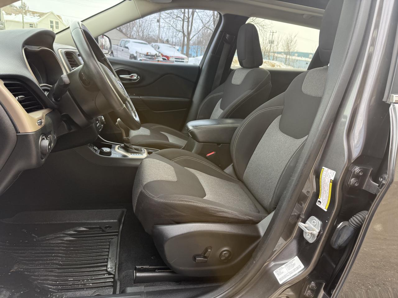 2014 Jeep Cherokee North Photo