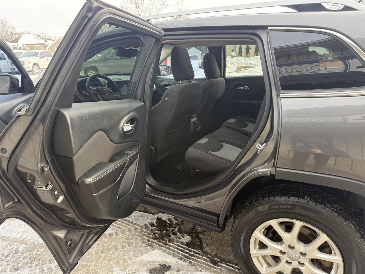 2014 Jeep Cherokee North Photo