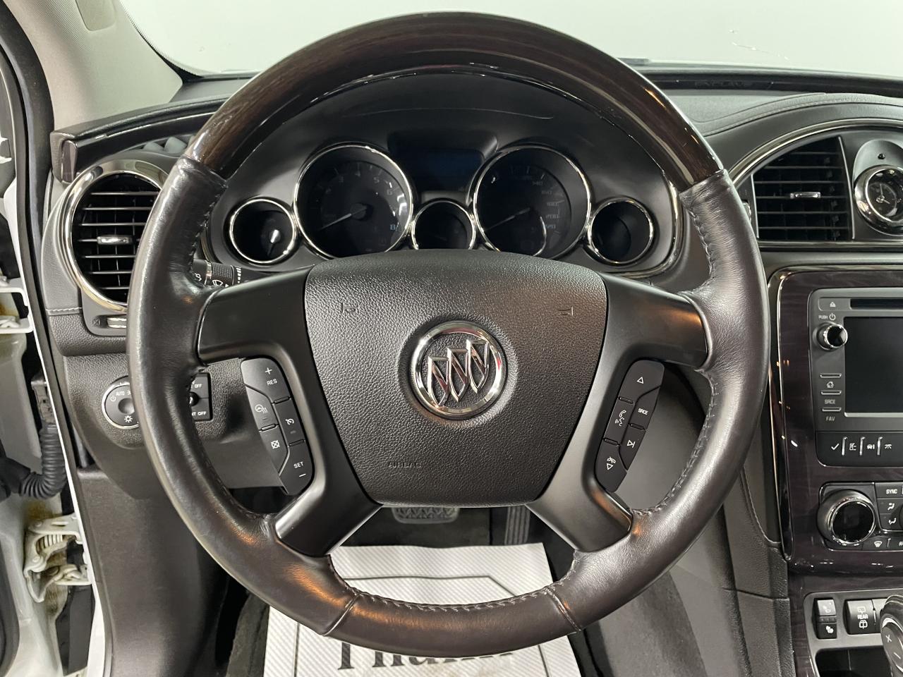 2017 Buick Enclave FWD 4dr Leather Photo