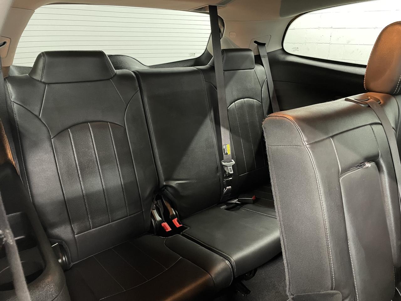 2017 Buick Enclave FWD 4dr Leather Photo