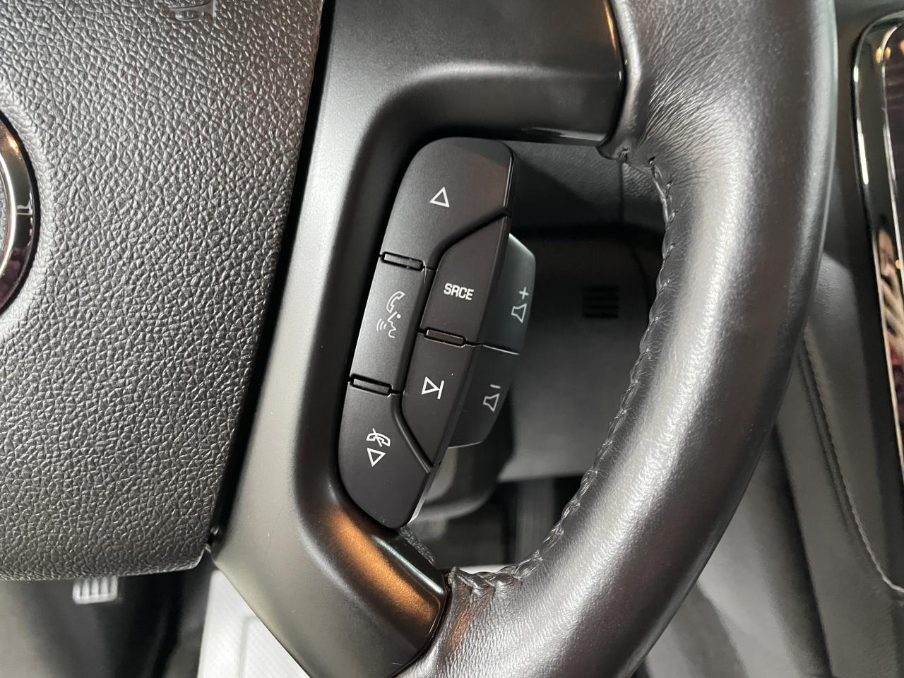 2017 Buick Enclave FWD 4dr Leather Photo