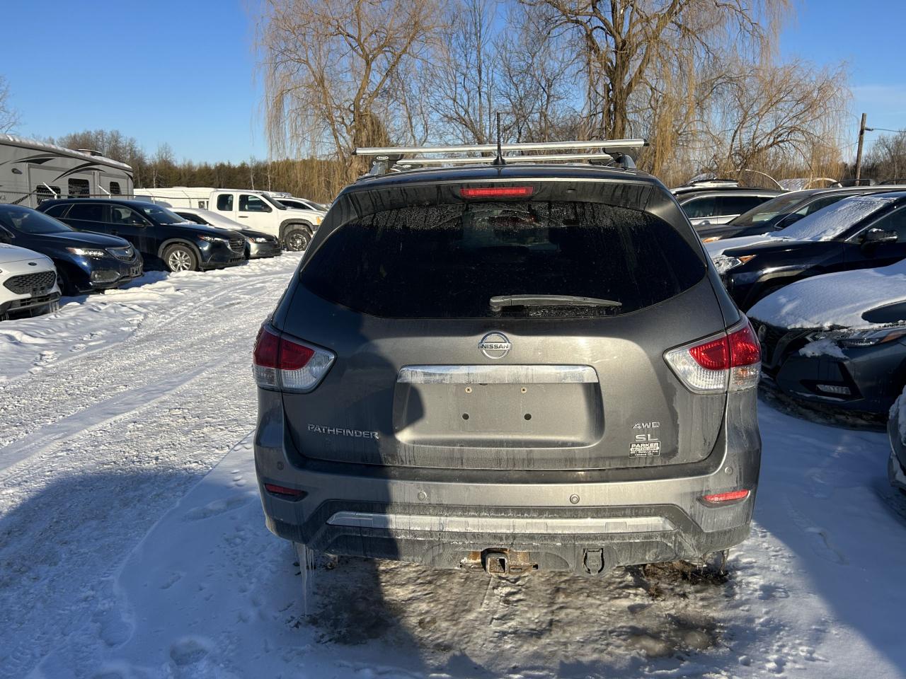 2015 Nissan Pathfinder SL Photo4