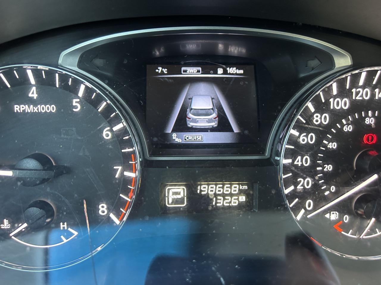 2015 Nissan Pathfinder SL Photo