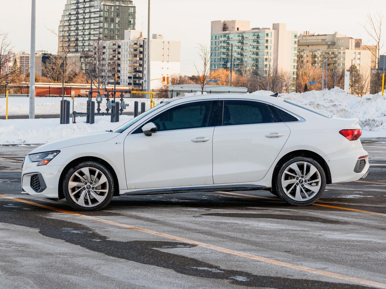 2023 Audi A3 Progressiv 40 TFSI | ONE OWNER| CLEAN CARFAX| Photo2