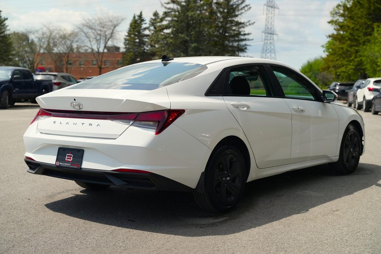2022 Hyundai Elantra SEL Photo