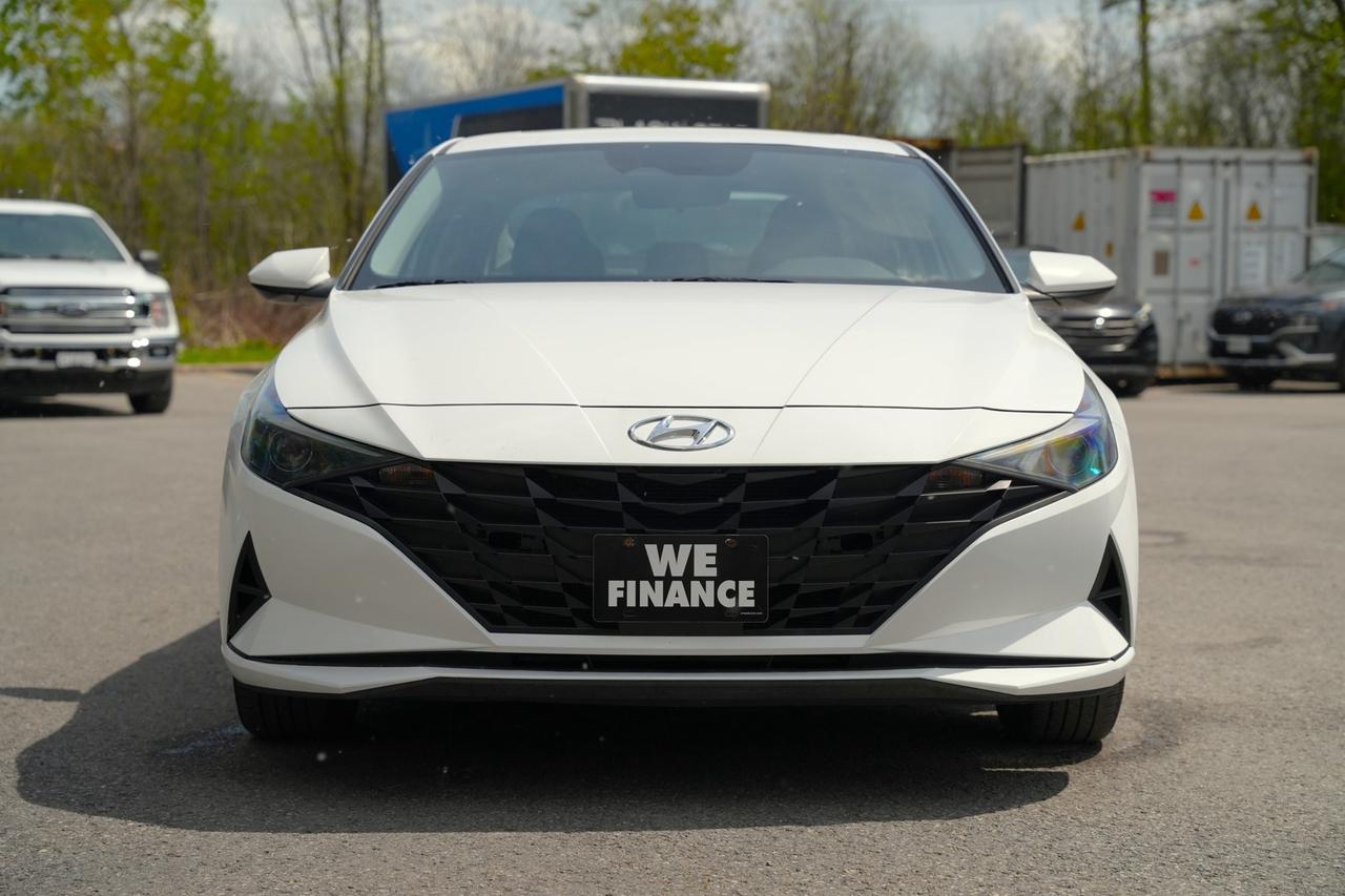 2022 Hyundai Elantra SEL Photo