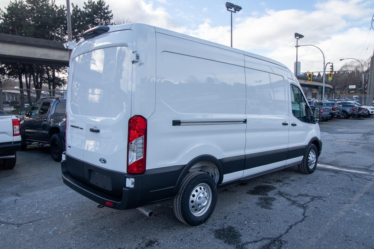 2026 Ford Transit Cargo Van T-250 148" MED RF 9070 GVWR AWD Photo4