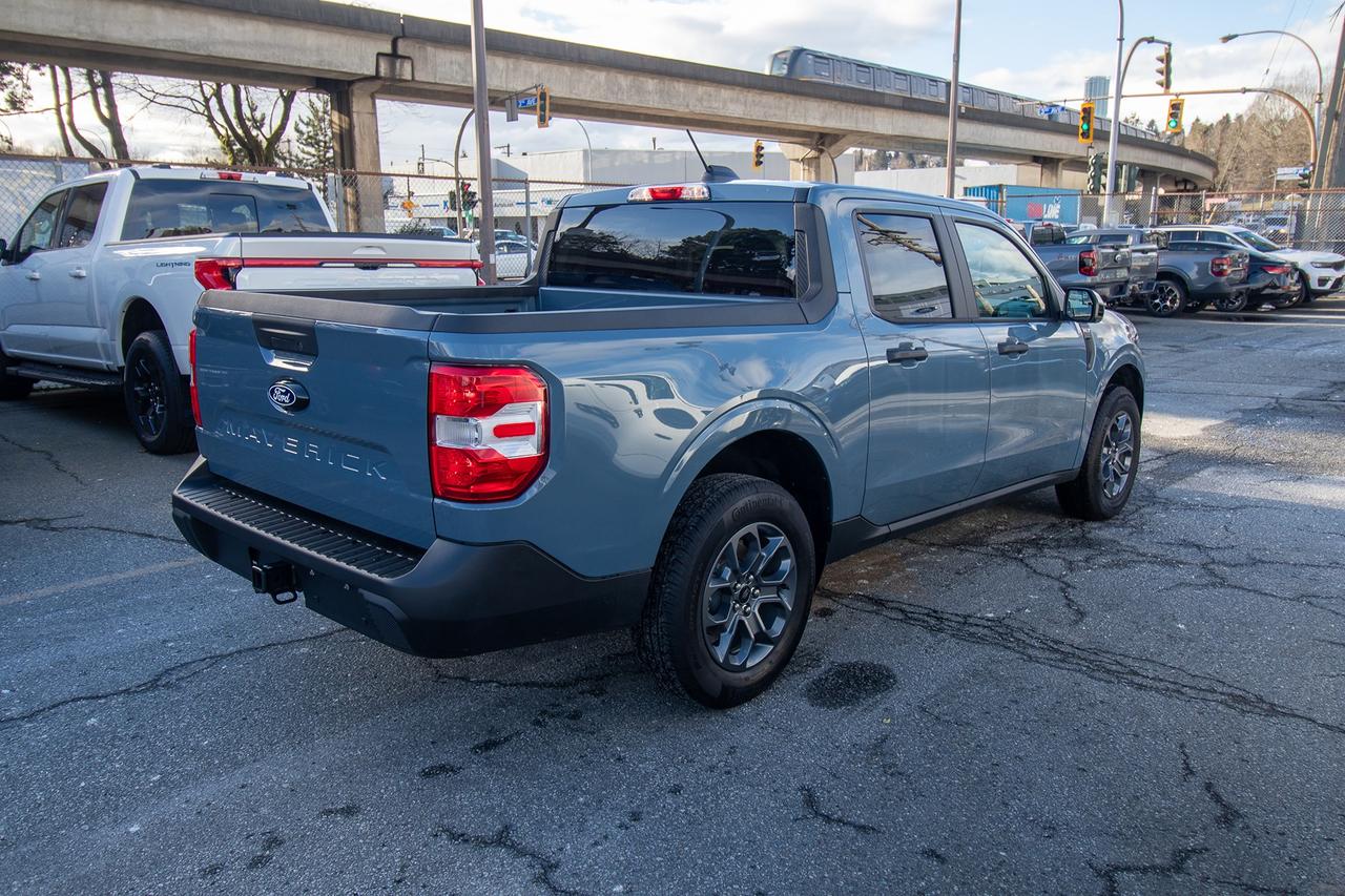 2025 Ford Maverick XLT AWD SuperCrew Hybrid Photo4
