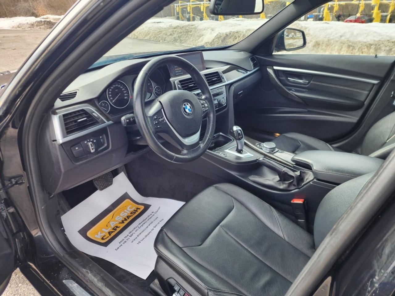 2017 BMW 3 Series * AWD * NO ACCIDENTS 330I XDRIVE * SOUTH AFRICA Photo