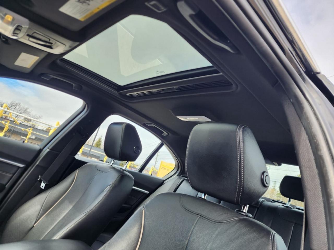 2017 BMW 3 Series * AWD * NO ACCIDENTS 330I XDRIVE * SOUTH AFRICA Photo