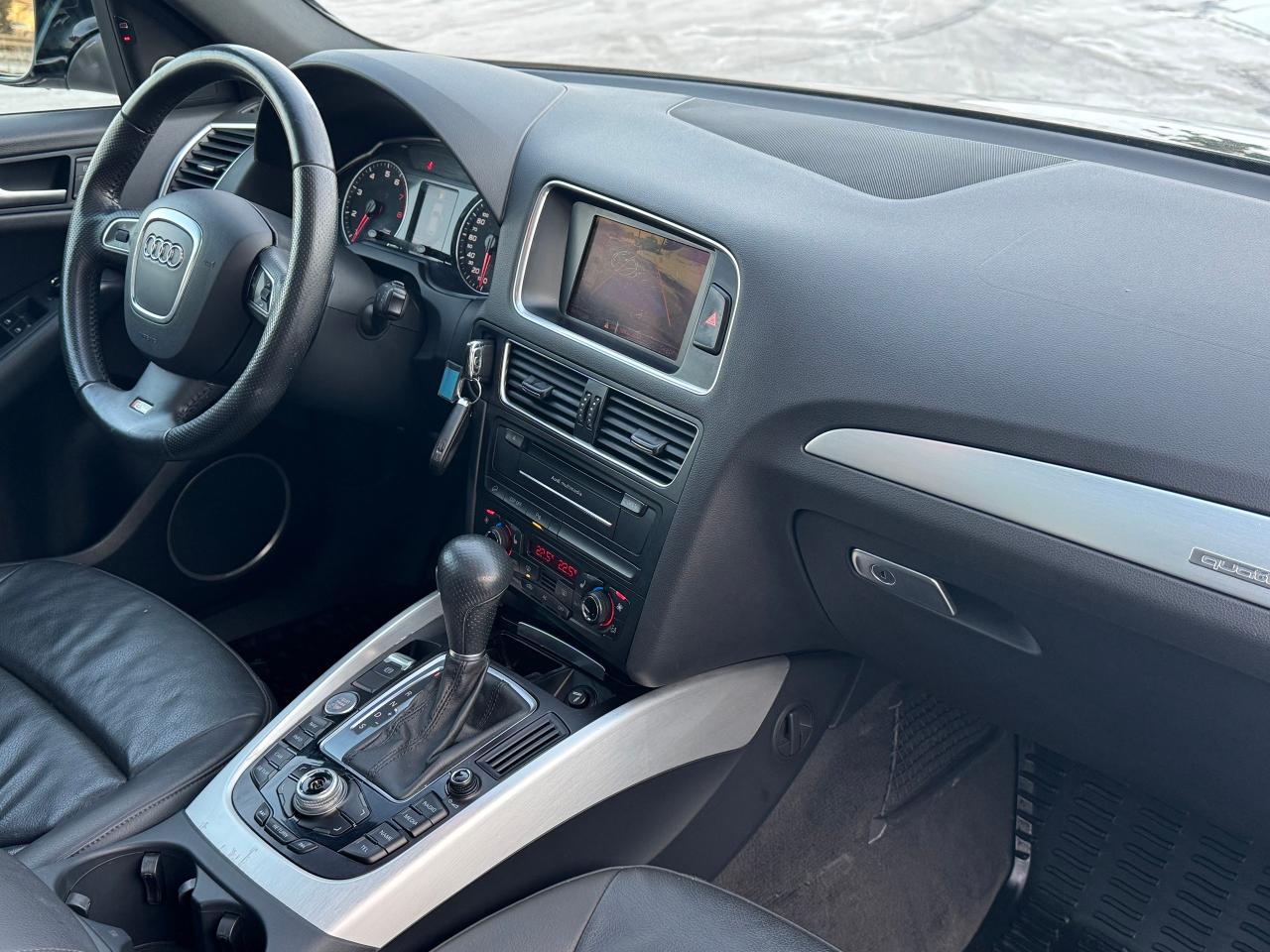 2010 Audi Q5 3.2L Premium **EXCELLENT SERVICE HISTORY** Photo