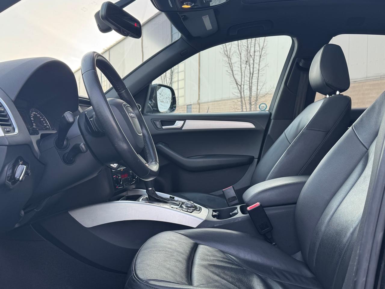 2010 Audi Q5 3.2L Premium **EXCELLENT SERVICE HISTORY** Photo