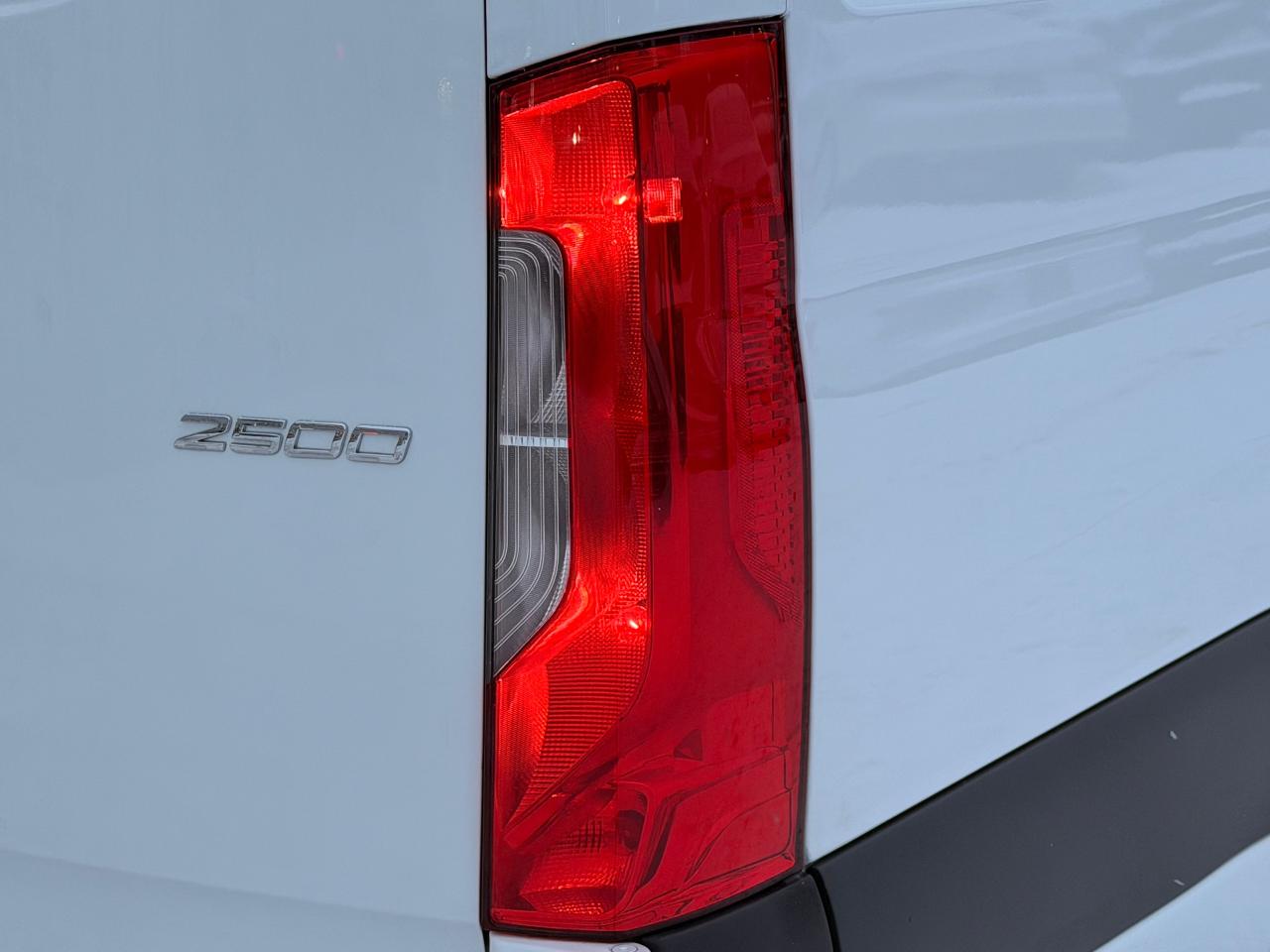 2022 Mercedes-Benz Sprinter 2500 High Roof I4 170"+Camera+CLEAN CARFAX Photo