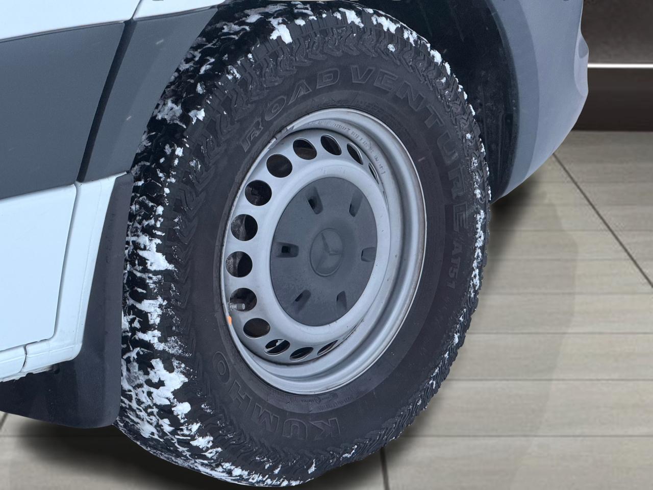 2022 Mercedes-Benz Sprinter 2500 High Roof I4 170"+Camera+CLEAN CARFAX Photo