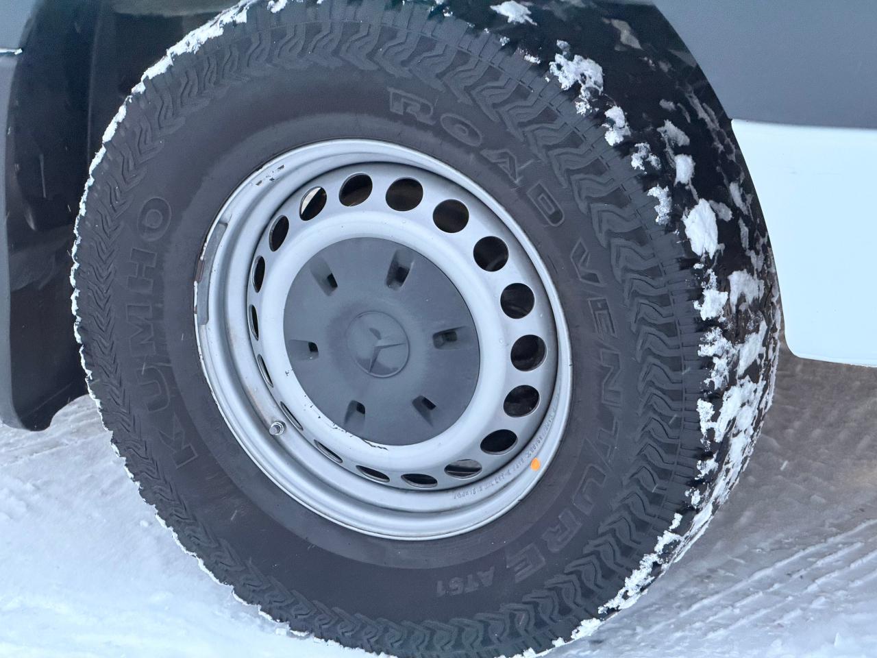 2022 Mercedes-Benz Sprinter 2500 High Roof I4 170"+Camera+CLEAN CARFAX Photo36