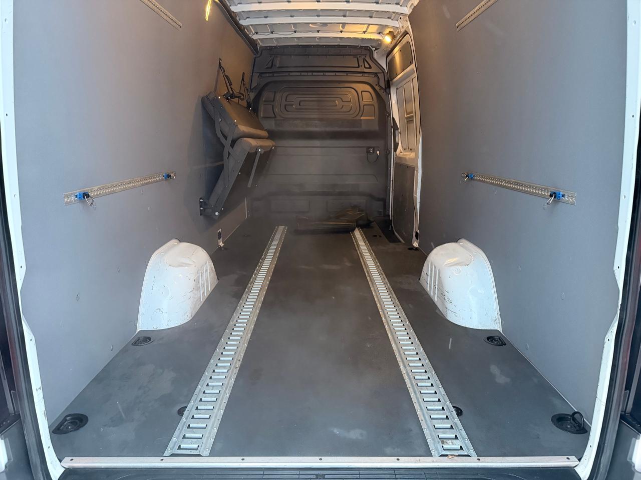 2022 Mercedes-Benz Sprinter 2500 High Roof I4 170"+Camera+CLEAN CARFAX Photo63