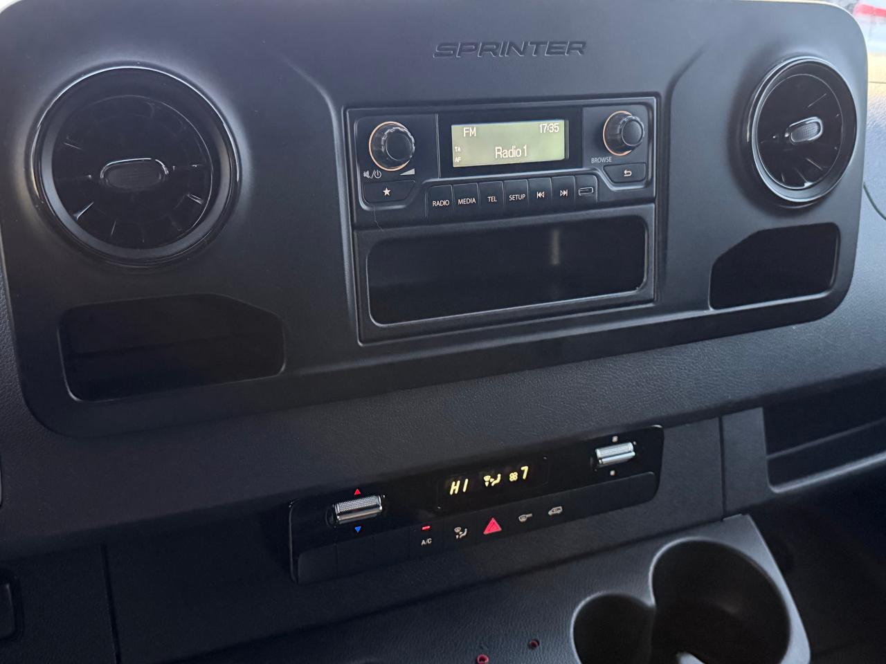 2022 Mercedes-Benz Sprinter 2500 High Roof I4 170"+Camera+CLEAN CARFAX Photo