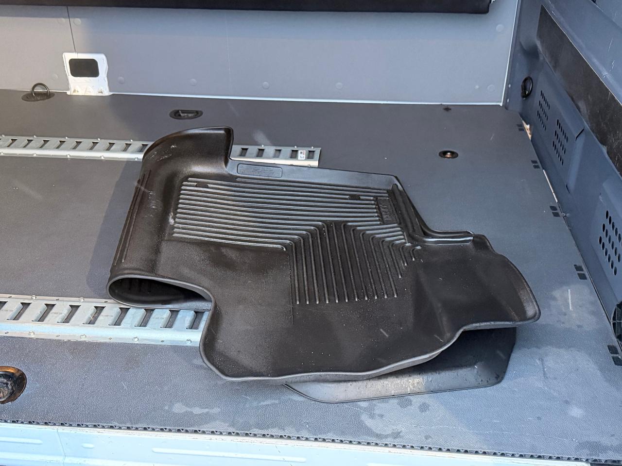 2022 Mercedes-Benz Sprinter 2500 High Roof I4 170"+Camera+CLEAN CARFAX Photo