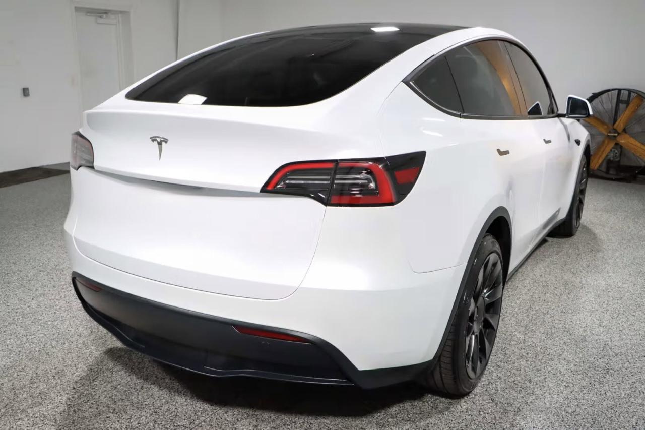 2021 Tesla Model Y Standard Range Photo