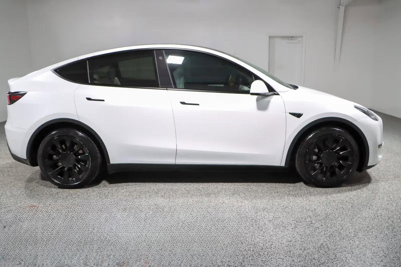 2021 Tesla Model Y Standard Range Photo