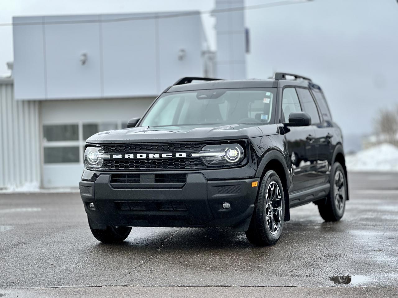 2026 Ford Bronco Sport Outer Banks 4x4 Photo2