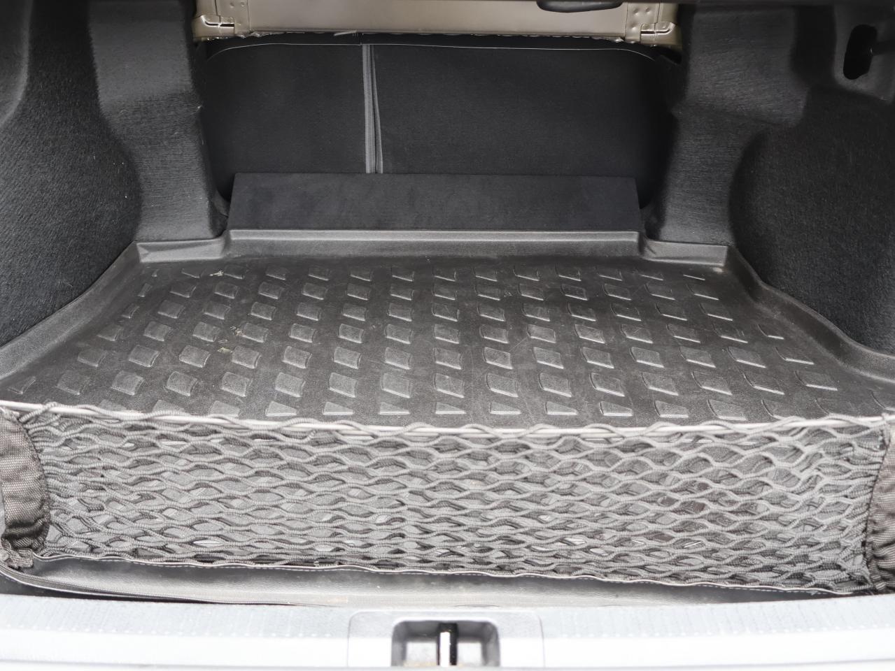 2018 Toyota Camry HYBRID SE HYBRID CERTIFIED CAMERA BLUETOOTH LEATHER HEATED SEATS SUNROOF CRUISE ALLOYS Photo