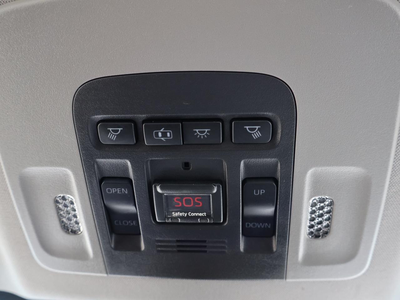 2018 Toyota Camry HYBRID SE HYBRID CERTIFIED CAMERA BLUETOOTH LEATHER HEATED SEATS SUNROOF CRUISE ALLOYS Photo