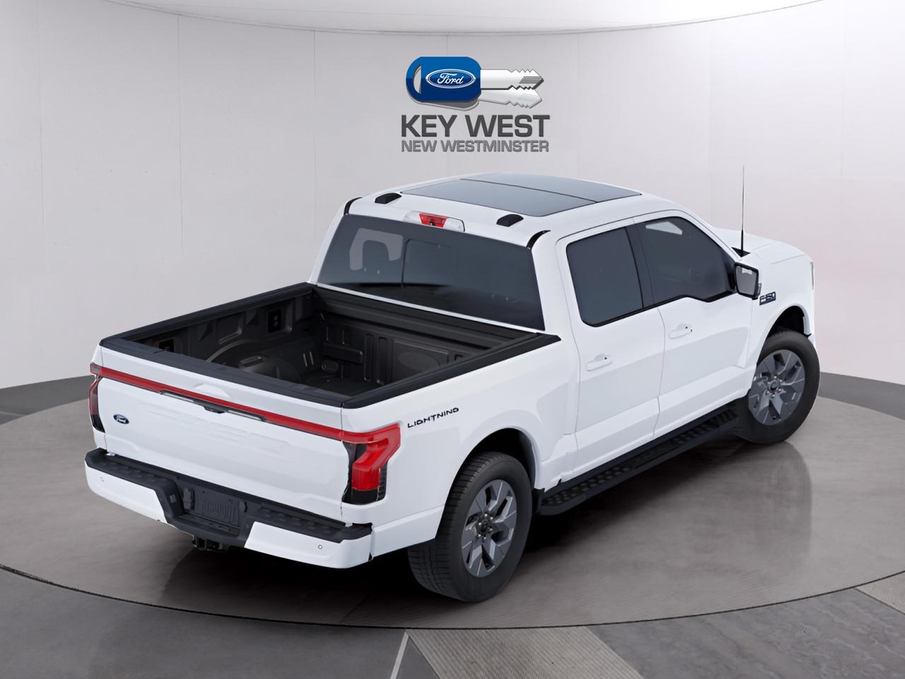 2025 Ford F-150 Lightning Lariat Extended Battery 4WD SuperCrew 5.5' Box Photo2