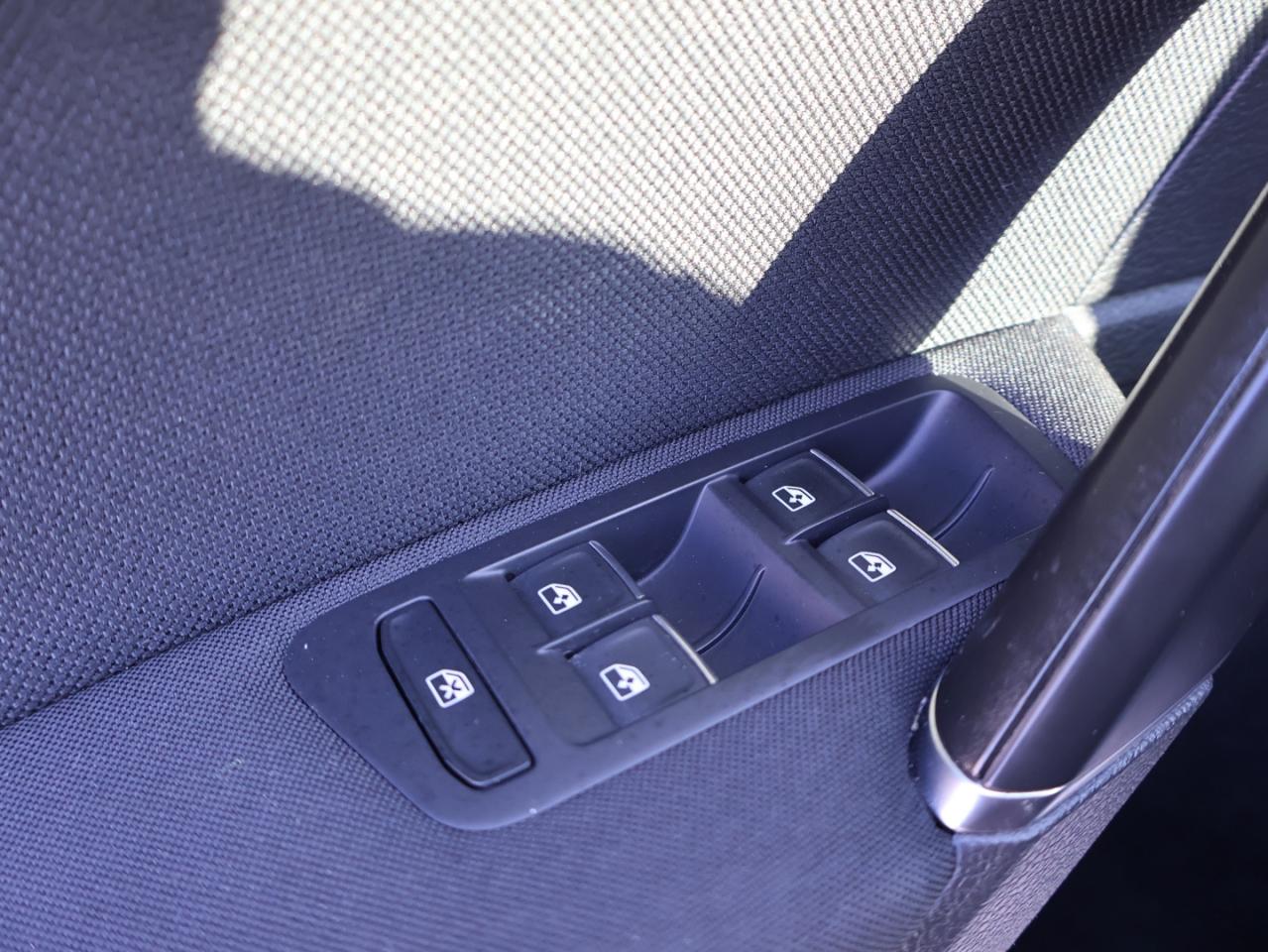 2016 Volkswagen GTI GTI DSG AUTOBAHN CERTIFIED *ACCIDENT FREE*V.W MAINTAIN* CAMERA NAV BLUETOOTH HEATED SEATS SUNROOF CRUISE ALLOYS Photo