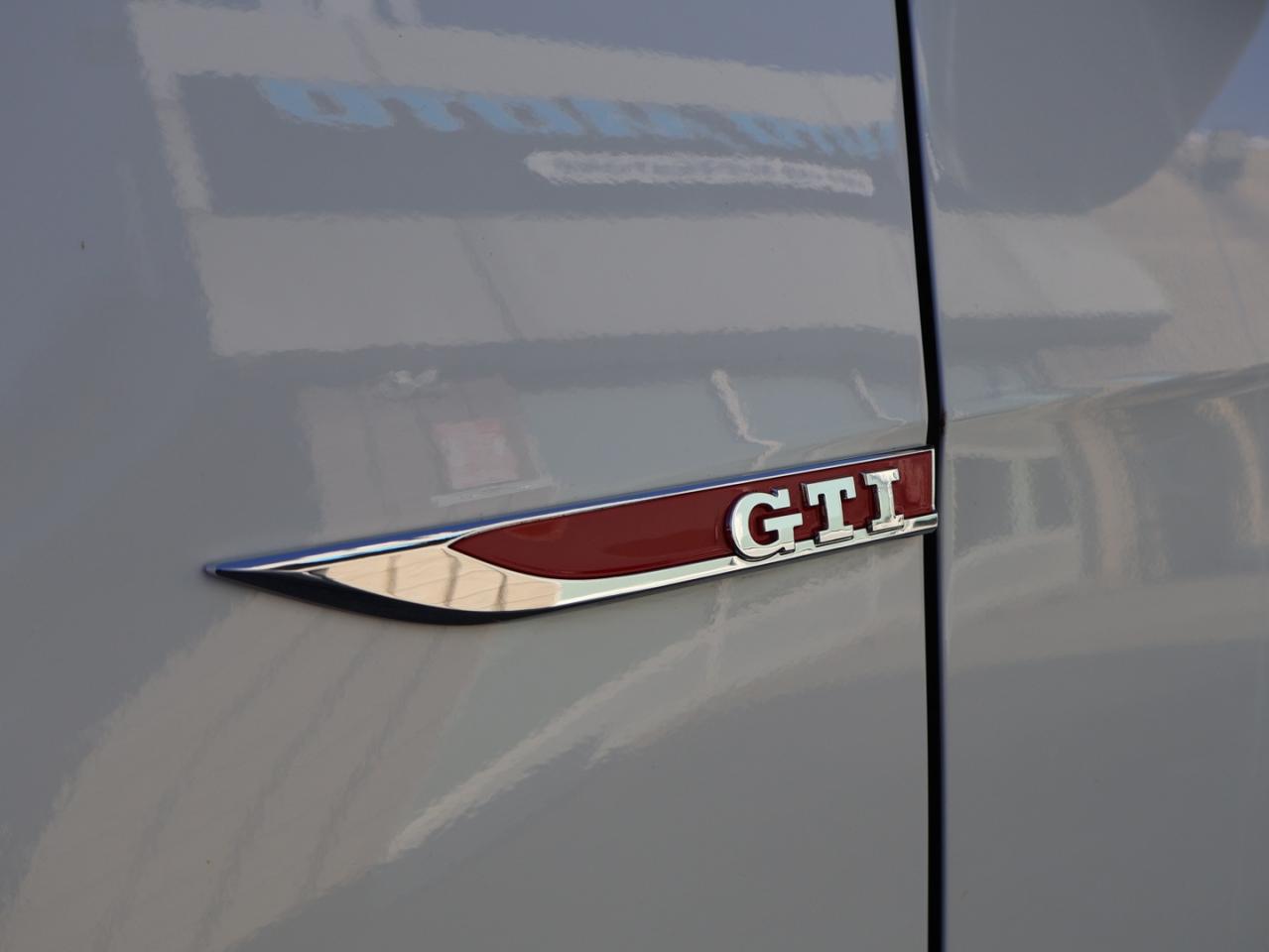 2016 Volkswagen GTI GTI DSG AUTOBAHN CERTIFIED *ACCIDENT FREE*V.W MAINTAIN* CAMERA NAV BLUETOOTH HEATED SEATS SUNROOF CRUISE ALLOYS Photo