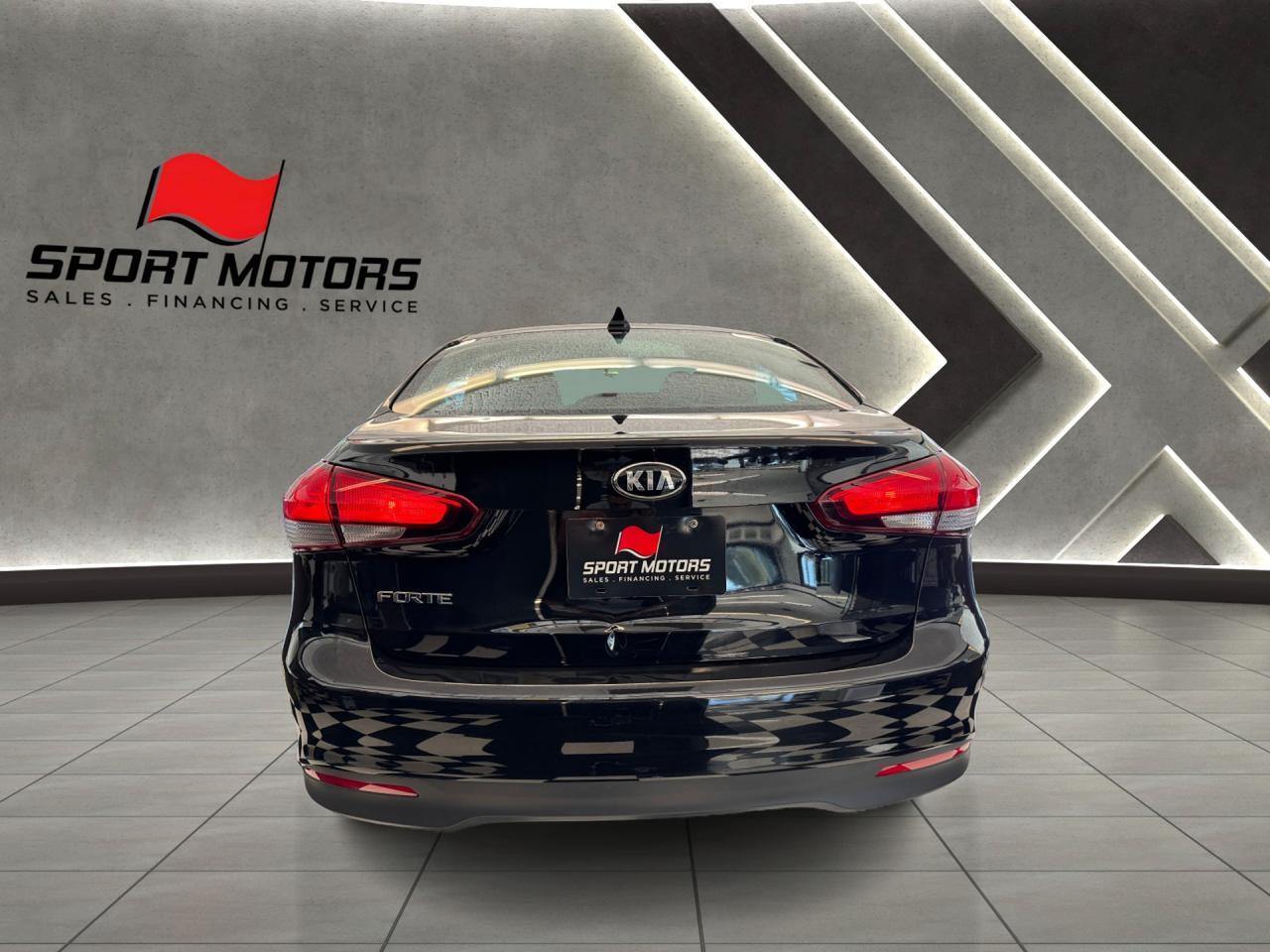 2017 Kia Forte LX+Camera+Heated Seats+ApplePlay+CLEAN CARFAX Photo