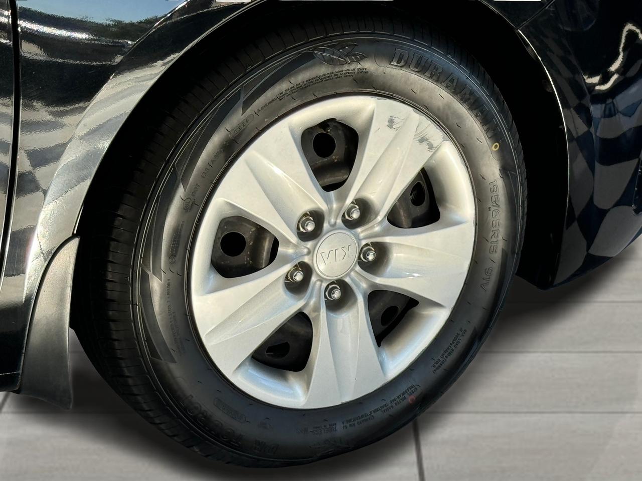 2017 Kia Forte LX+Camera+Heated Seats+ApplePlay+CLEAN CARFAX Photo