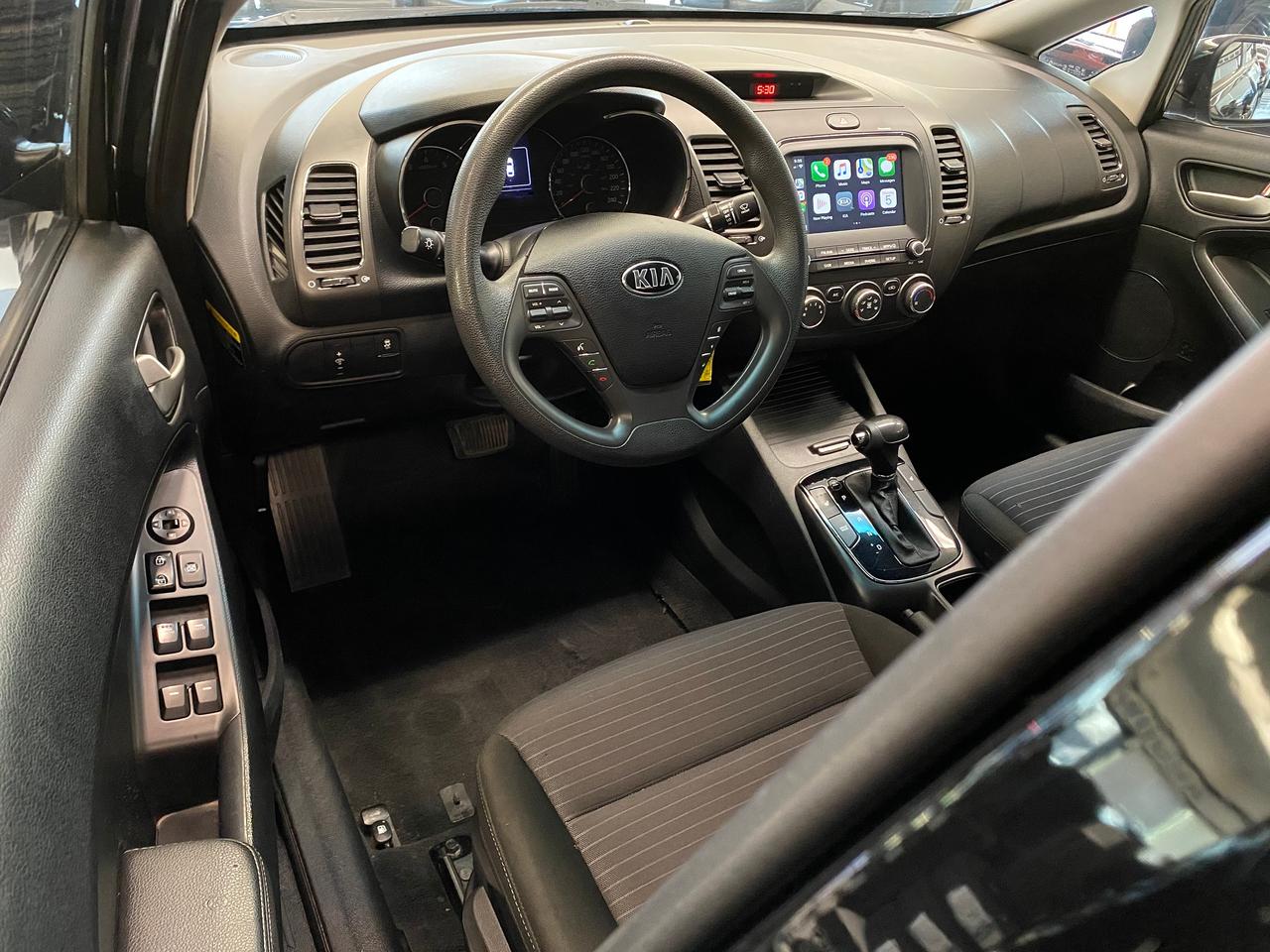 2017 Kia Forte LX+Camera+Heated Seats+ApplePlay+CLEAN CARFAX Photo