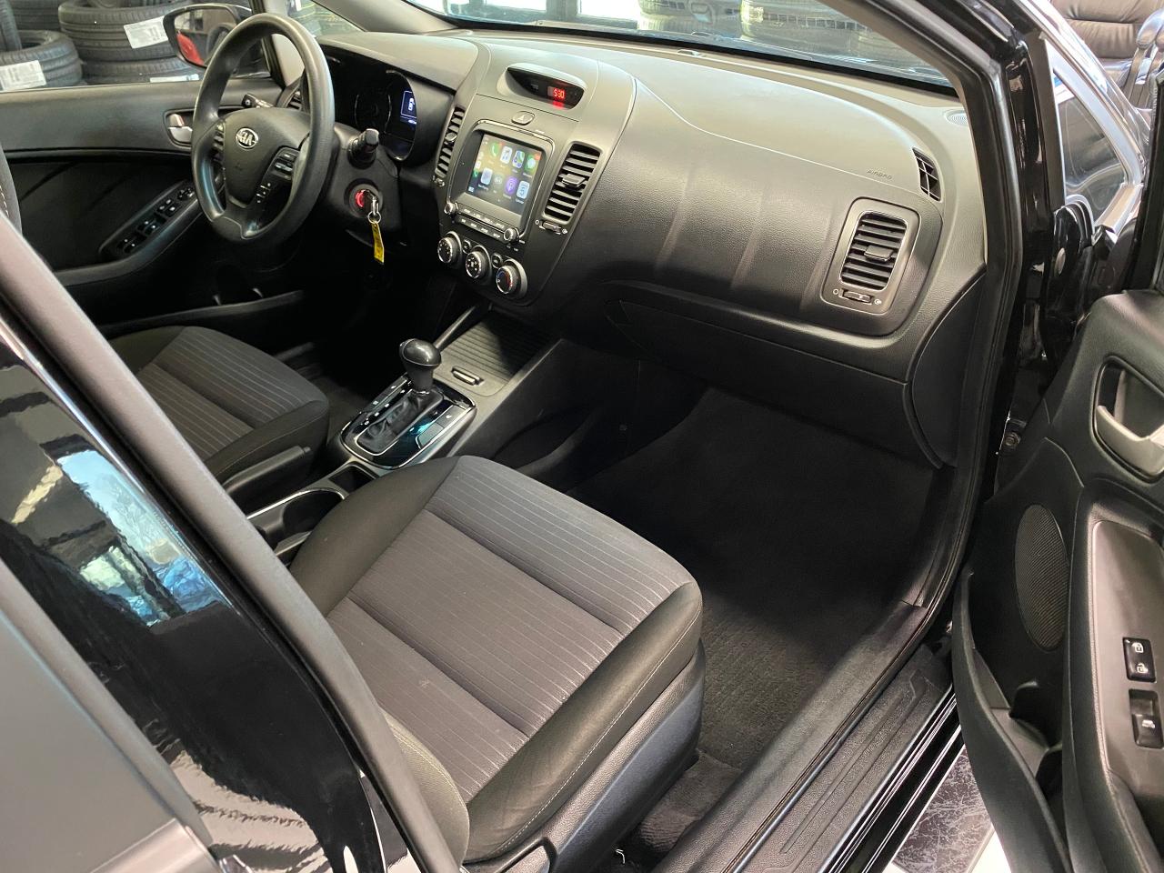 2017 Kia Forte LX+Camera+Heated Seats+ApplePlay+CLEAN CARFAX Photo