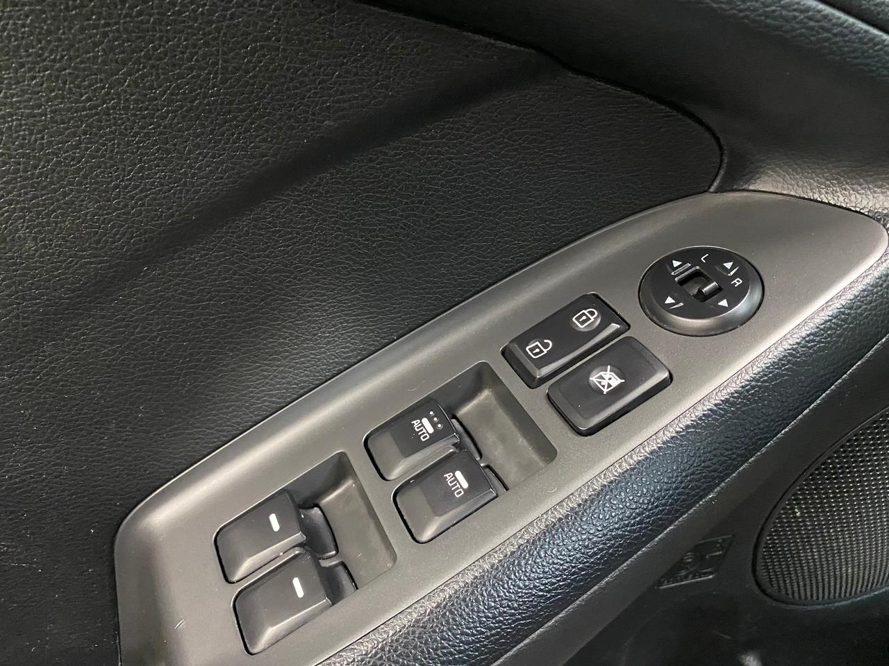 2017 Kia Forte LX+Camera+Heated Seats+ApplePlay+CLEAN CARFAX Photo