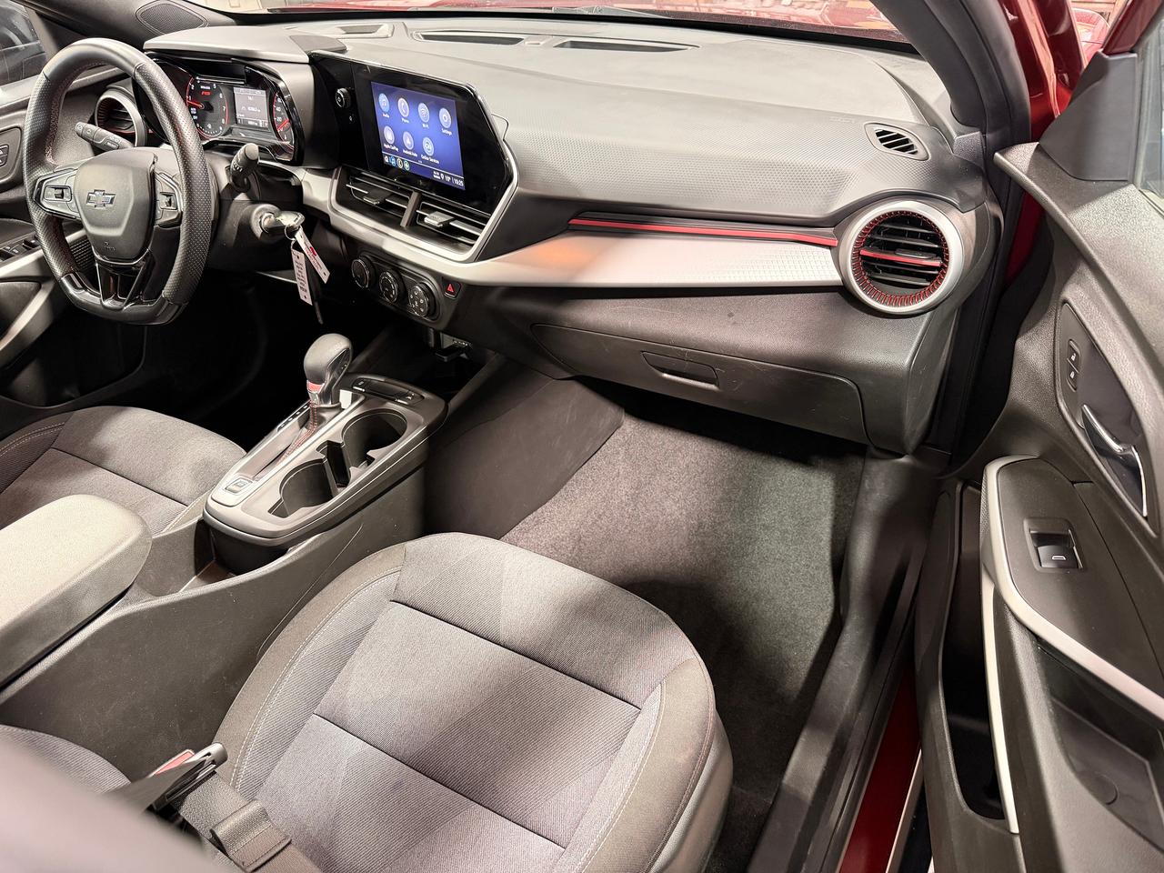 2024 Chevrolet Trax 1RS+Previous Lease LikeNew! ONE OWNER+CLEAN CARFAX Photo