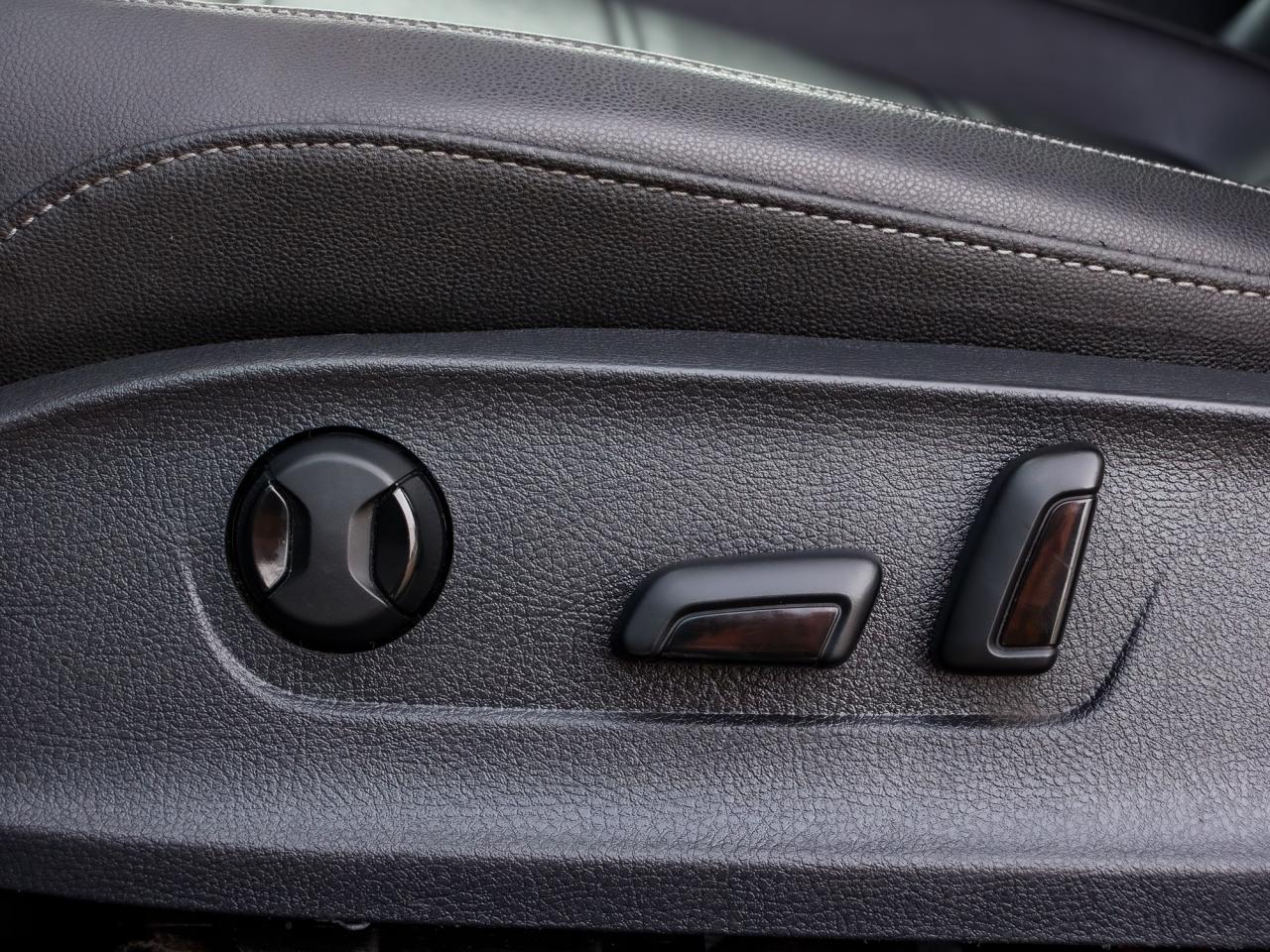 2021 Volkswagen Passat Highline| CLEAN CARFAX| NO ACCIDENTS| Photo