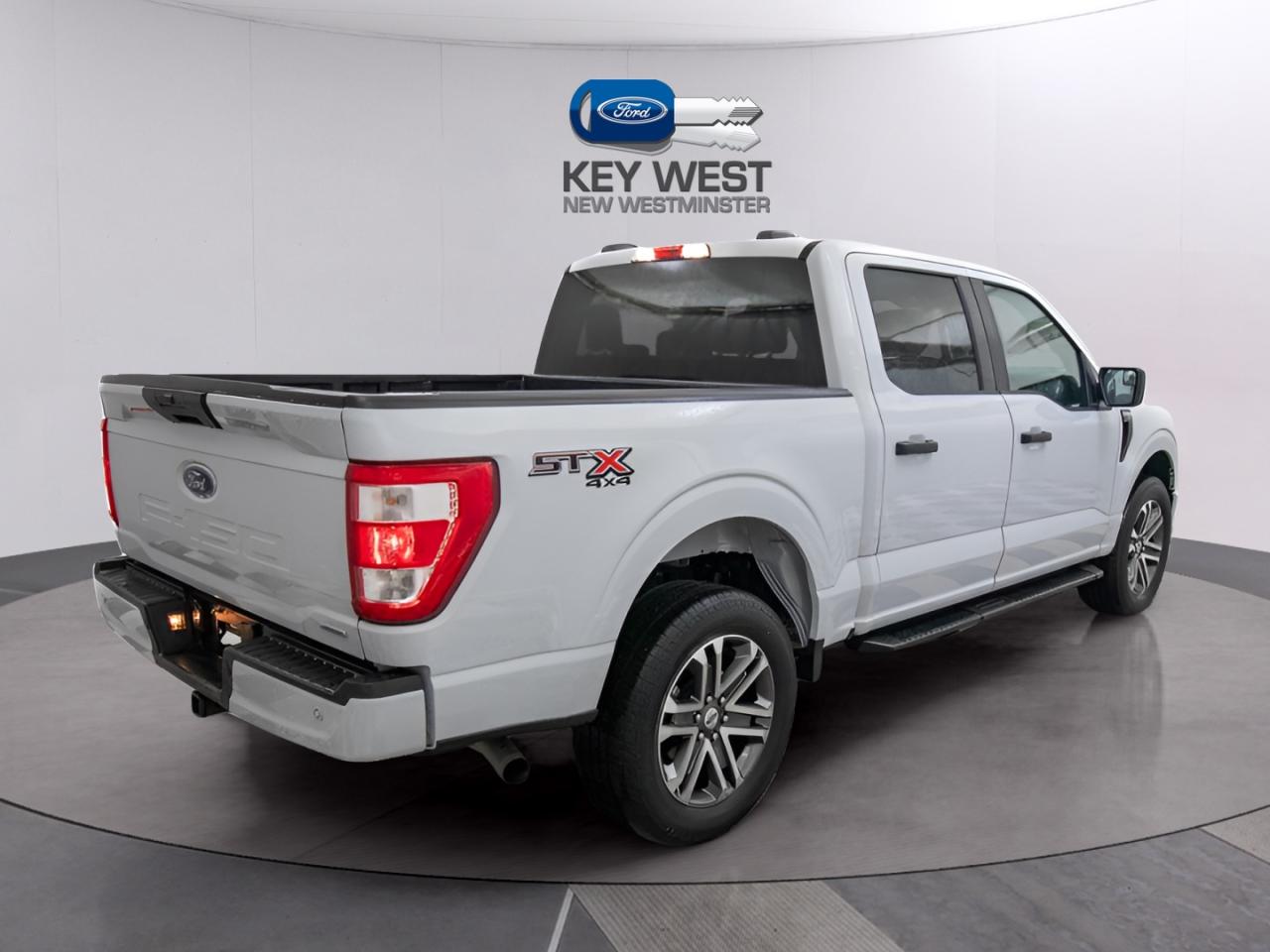 2021 Ford F-150 STX 4x4 SUPERCREW **LOW KMS** Photo4