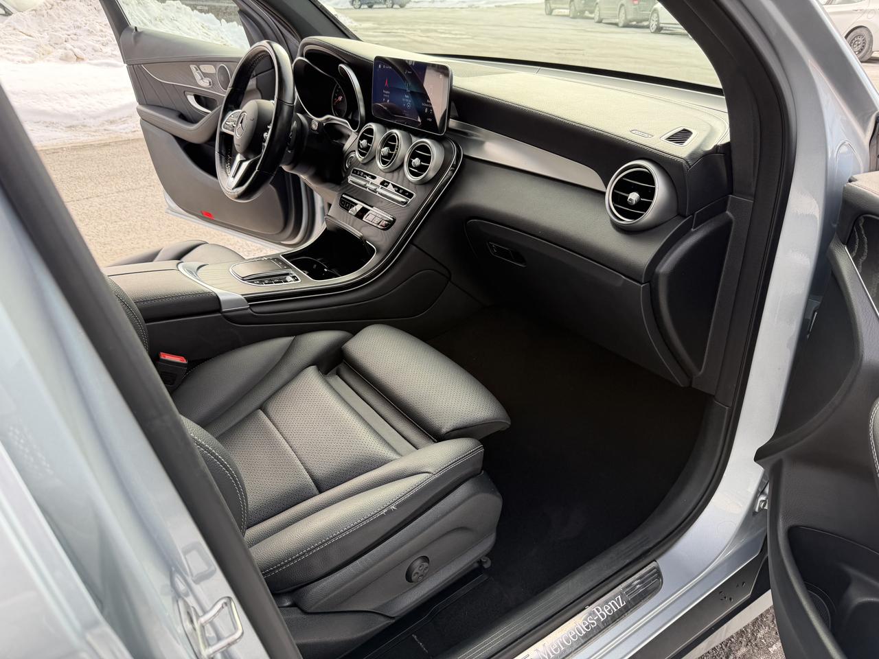 2023 Mercedes-Benz GLC-Class GLC 300 - SPORT PKG, PREM PKG, INTELL DRIVE PKG!! - Photo #40