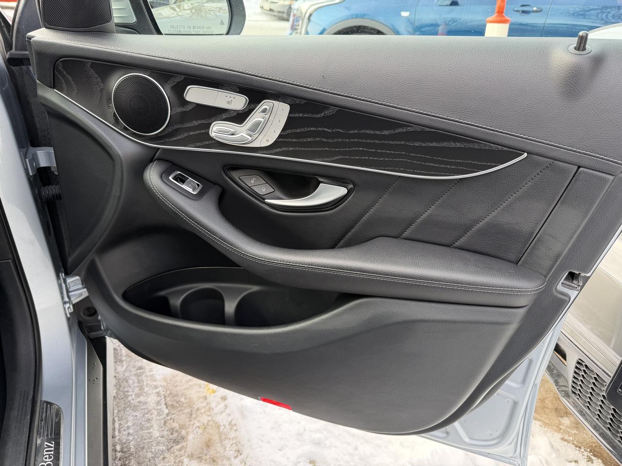 2023 Mercedes-Benz GLC-Class GLC 300 - SPORT PKG, PREM PKG, INTELL DRIVE PKG!! Photo