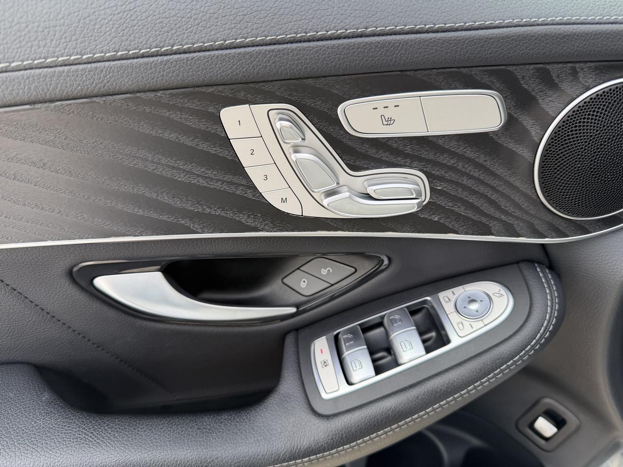 2023 Mercedes-Benz GLC-Class GLC 300 - SPORT PKG, PREM PKG, INTELL DRIVE PKG!! - Photo #17