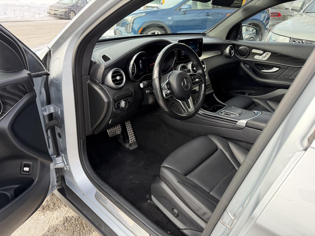 2023 Mercedes-Benz GLC-Class GLC 300 - SPORT PKG, PREM PKG, INTELL DRIVE PKG!! - Photo #18