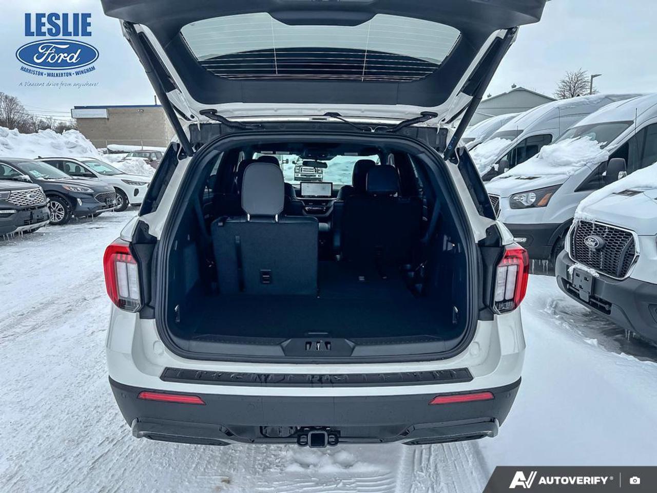 2026 Ford Explorer ST-Line 4WD Photo