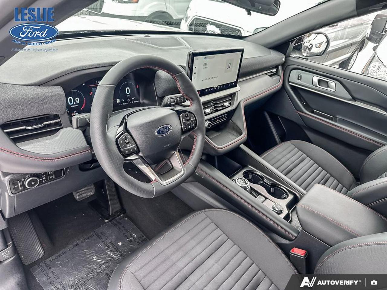 2026 Ford Explorer ST-Line 4WD Photo