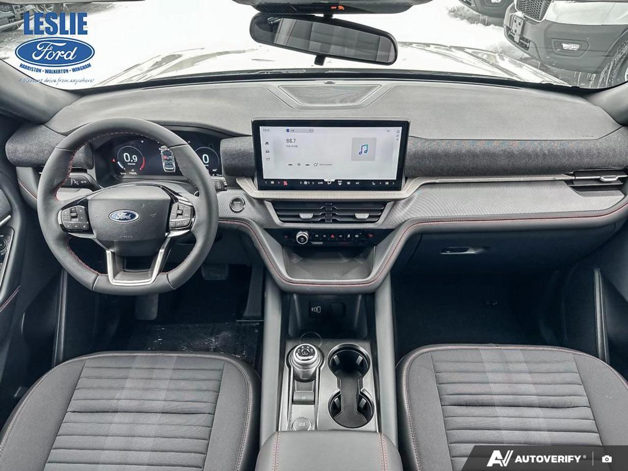 2026 Ford Explorer ST-Line 4WD Photo