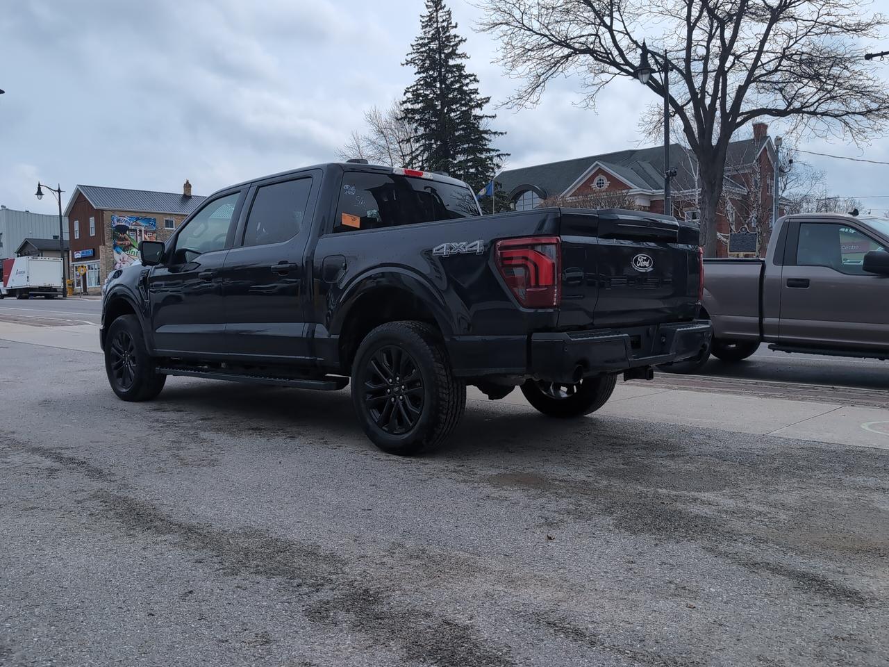 2026 Ford F-150 Lariat SuperCrew 501A 4x4 Photo3