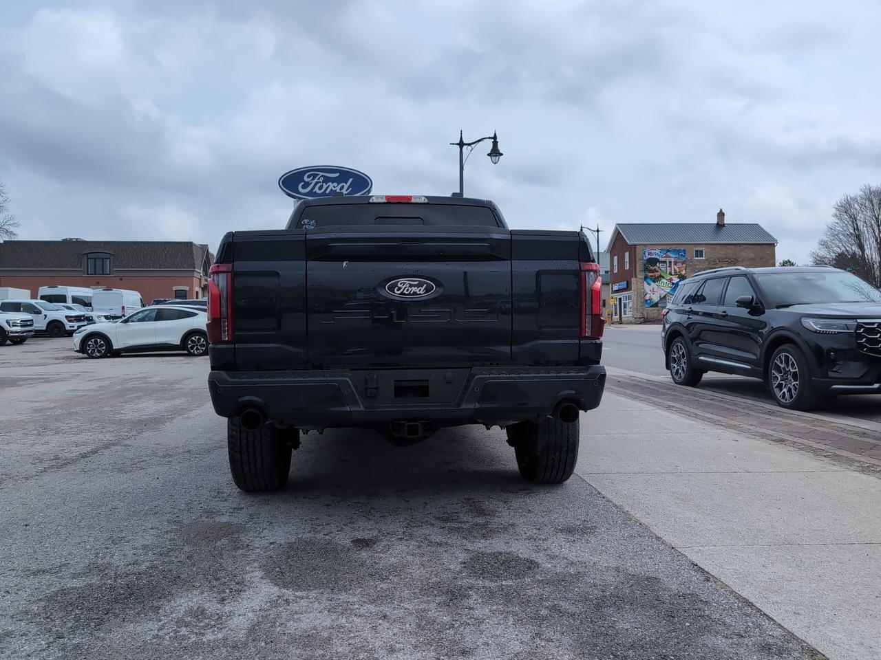 2026 Ford F-150 Lariat SuperCrew 501A 4x4 Photo4